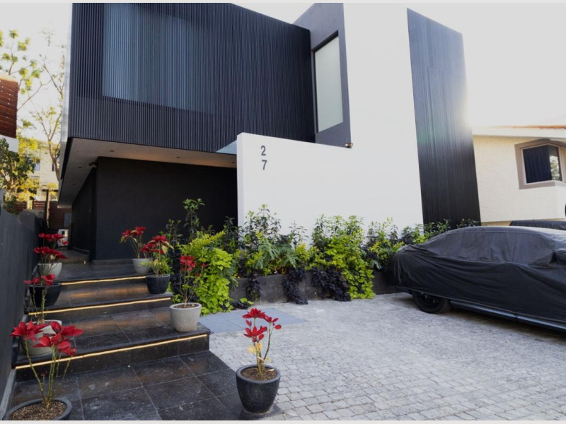 RESIDENCIA EN VENTA EN LAS CAÑADAS (4 Y 2)RI — foto 2