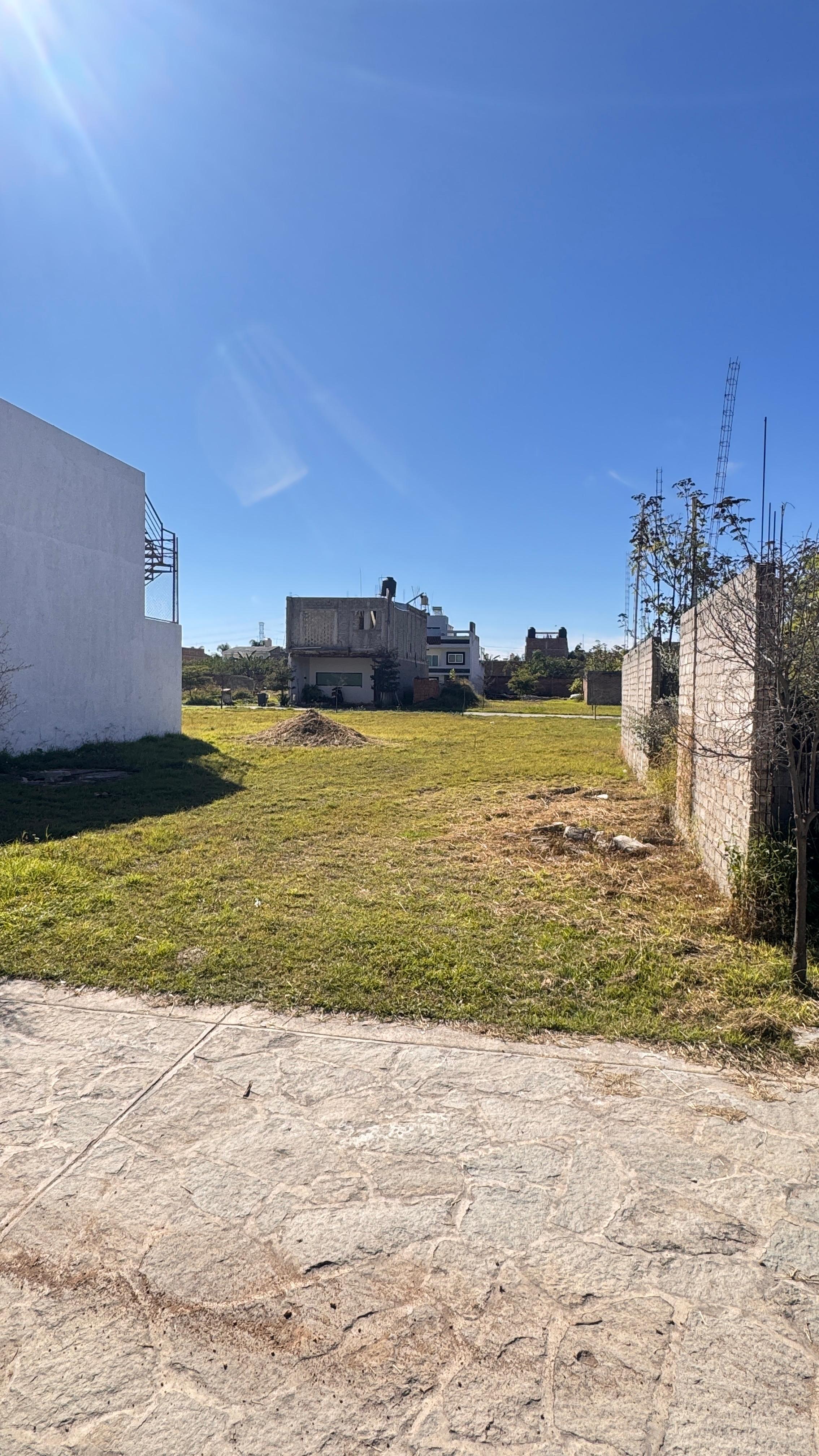 TERRENO EN VENTA EN JARDINES LA PROVIDENCIA (4)E — foto 2