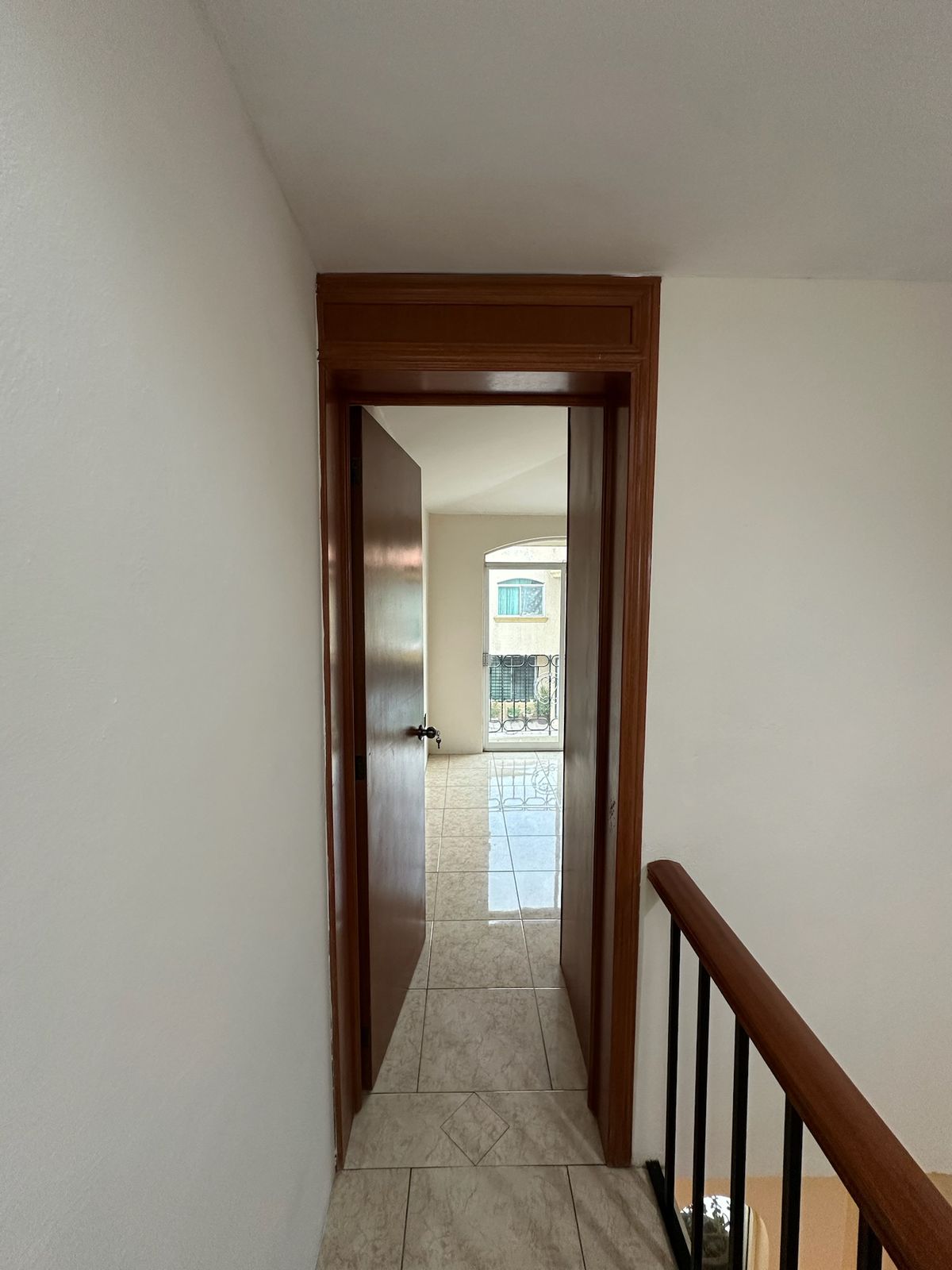 CASA EN RENTA EN JARDINES DEL SOL — foto 2