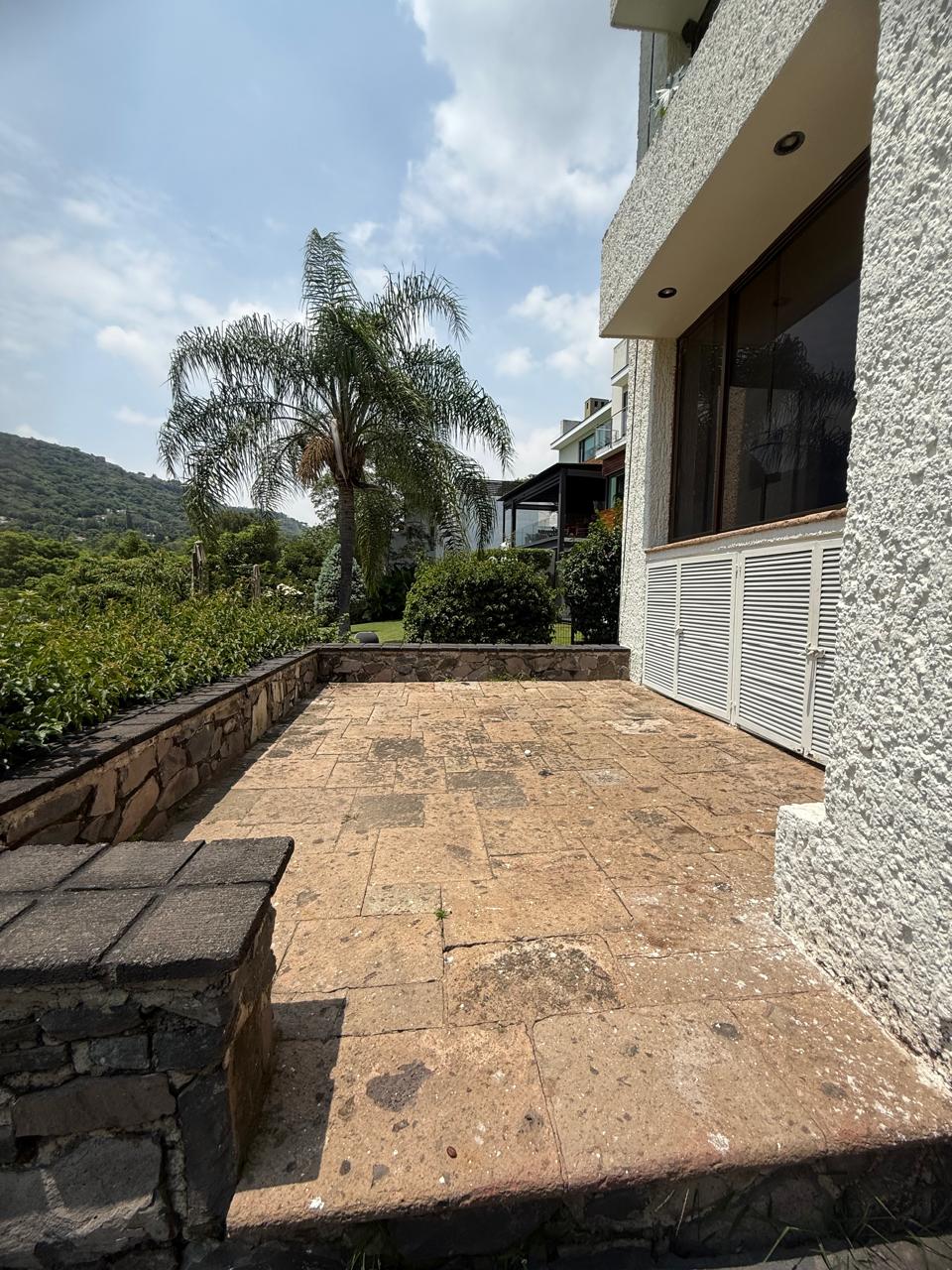 CASA EN RENTA EN LAS CAÑADAS — foto 2