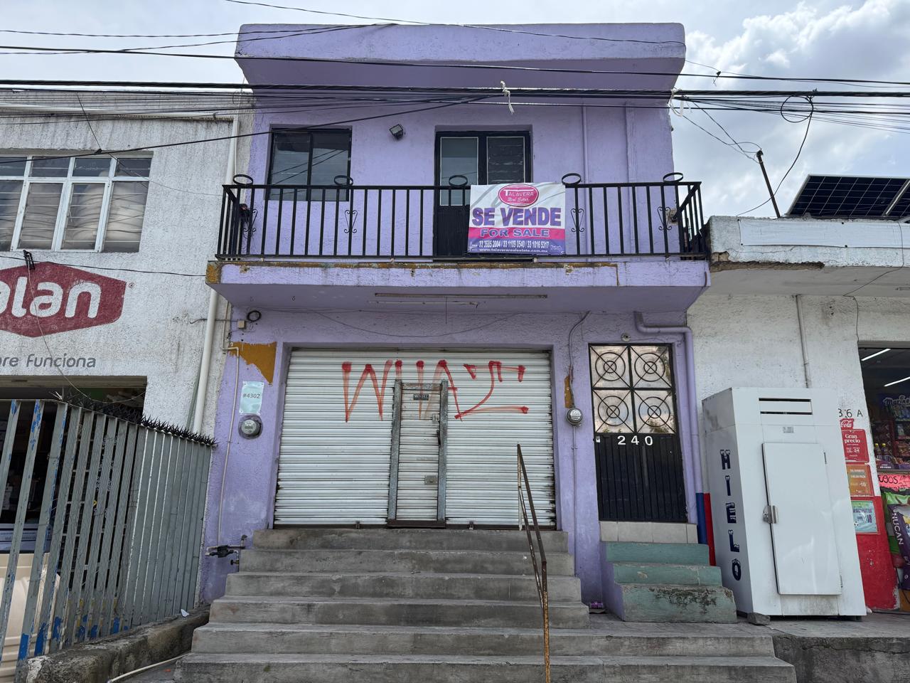 LOCAL EN VENTA CON DEPTO EN ARROYO HONDO (4)T