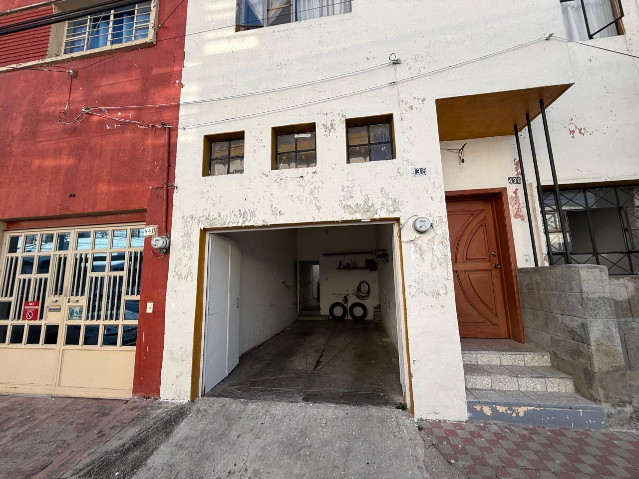 CASA EN VENTA EN LA AMERICANA (4)T